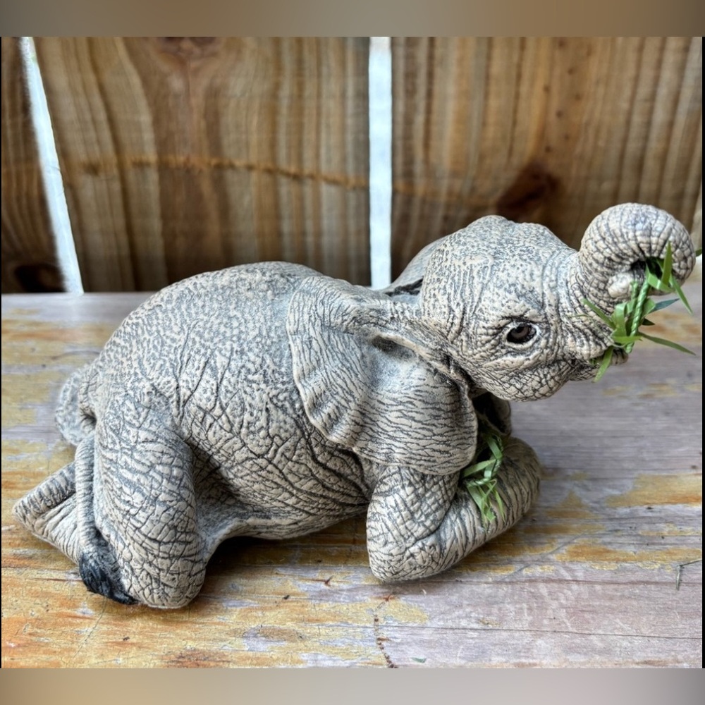 The Herd Plenty Elephant Figurine by Marty Sculpture Inc 6 1/4”L - Picture 9 of 9